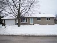 932 Meadowview Drive, Menasha, WI 54952 