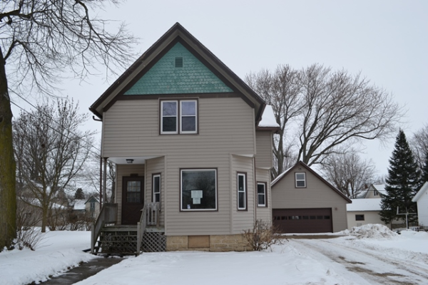 206 Walker St, Waupun, WI 53963 