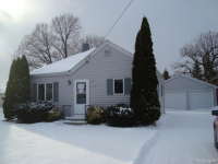1269 Sheboygan St, Oshkosh, WI 54904 