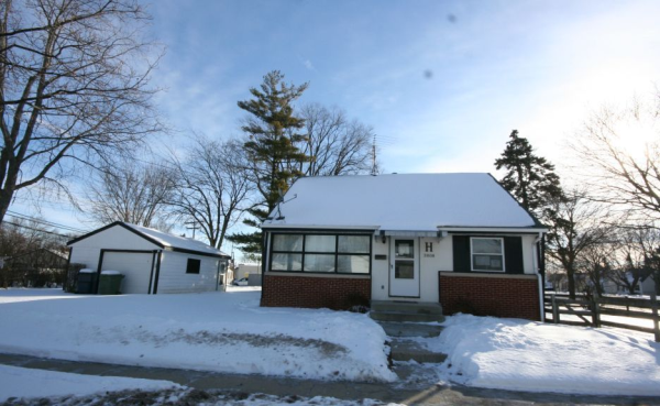 3808 N Willis Pl, Milwaukee, WI 53222 