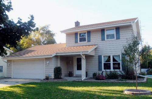 1714 Mohawk Ln, Waukesha, WI 53186 