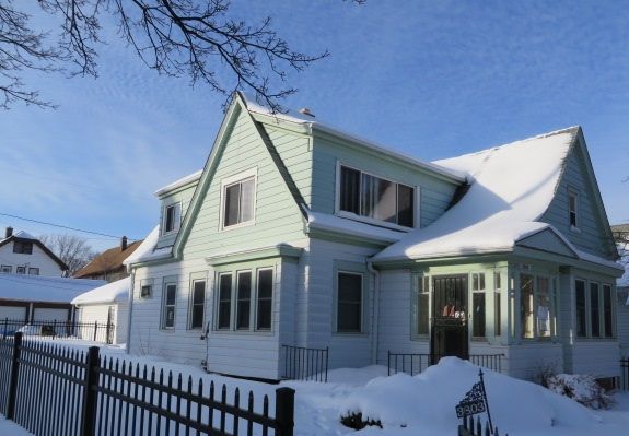 3803-3803a N 11th  St, Milwaukee, WI 53206 