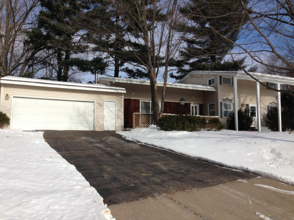 1128 Parcher St, Wausau, WI 54403 