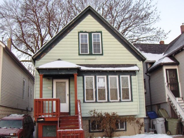 2433 S 5th St, Milwaukee, WI 53207 