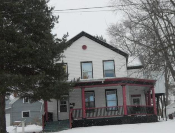 214 N Main St, Jefferson, WI 53549 