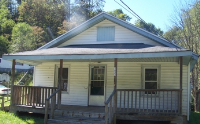1827 Riverside Dr, Rainelle, WV 25962 Foreclosure