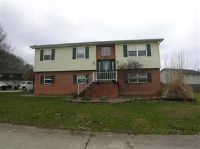 213 Berry Hills Dr, Winfield, WV 25213 