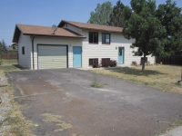 204 E Sage St, Saratoga, WY 82331 