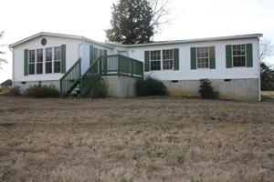 152 AVALON CIRCLE, SEALE, AL 36875