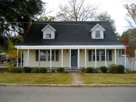 403 3RD AVE NE, FAYETTE, AL 35555