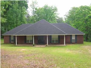 6040 PINELEAF DRIVE, MILLBROOK, AL 36054