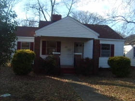 712 CENTER PL. SW, BIRMINGHAM, AL 35211