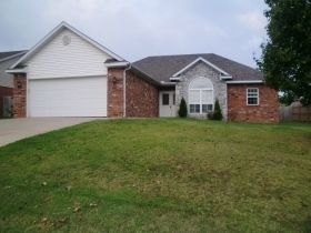 198 BLAKE DR, CENTERTON, AR 72719 
