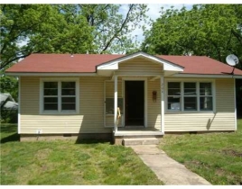 204 ADA AVE, BERRYVILLE, AR 72616 