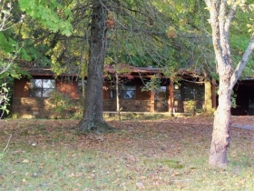 4001 W COMMERCIAL ST, OZARK, AR 72949 