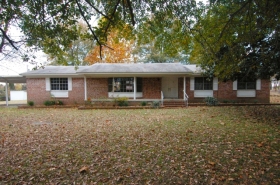 4018 HILLTOP WAY, VAN BUREN, AR 72956 