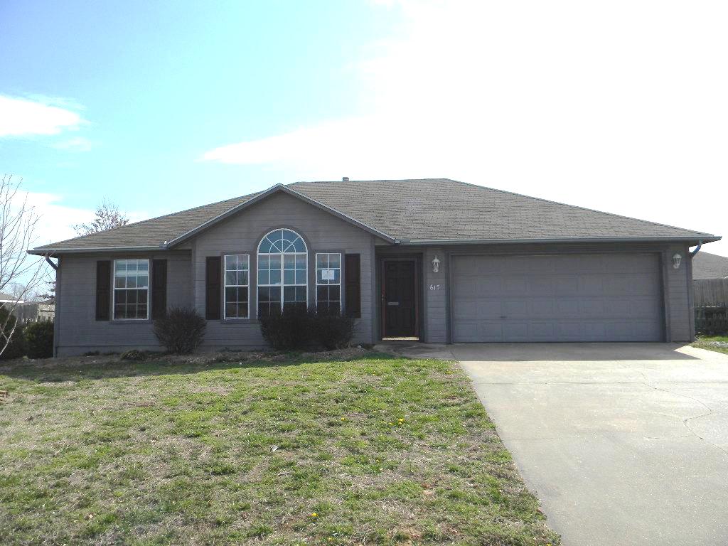 615 Dickson Street, LOWELL, AR 72745 