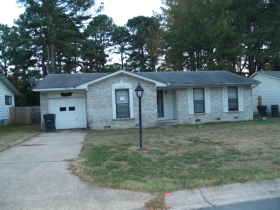 7405 DEBBIE DR, LITTLE ROCK, AR 72209 