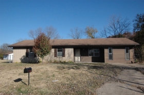 800 W BALTIMORE ST, GREENWOOD, AR 72936 