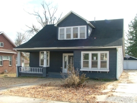 810 W EMERSON ST, PARAGOULD, AR 72450 