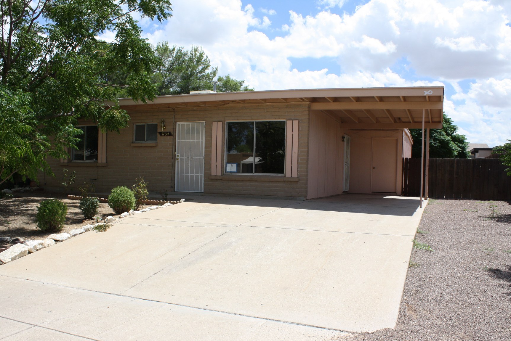 7134 East Portland Drive, TUCSON, AZ 85730 