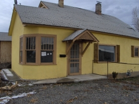 100 N HILLCREST DR, MONTROSE, CO 81401 