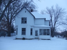 501 PIKE AVE, OQUAWKA, IL 61469 Foreclosure