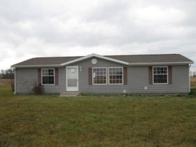 10104 S 350 W, SOUTH WHITLEY, IN 46787 