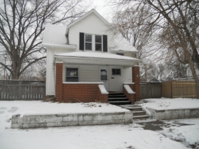 1523 E BOWMAN ST, SOUTH BEND, IN 46613 