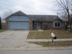 153 FOXWOOD DR, BROWNSBURG, IN 46112 