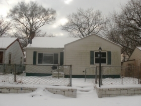 1657 40TH AVE W, GARY, IN 46408 