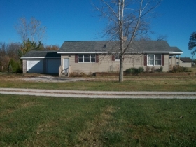 1685 N 350 E, ANGOLA, IN 46703 