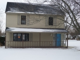 1706 LATHROP DR, FORT WAYNE, IN 46808 