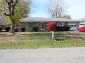 201 SUNNYSIDE DR, NORTH VERNON, IN 47265 