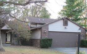 2125 FRIENDSHIP DRI, INDIANAPOLIS, IN 46217 