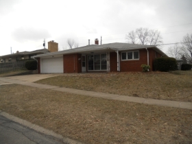 2328 CLUB DRIVE, SOUTH BEND, IN 46615 