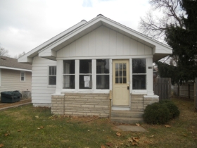 318 S CHESTNUT ST, OSCEOLA, IN 46561 