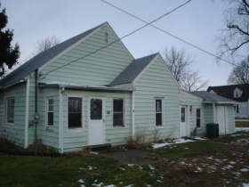 402 N MARKET STREET, PARKER CITY, IN 47368 