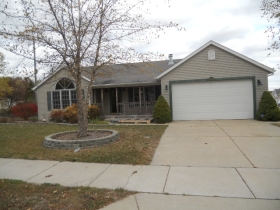 4446 LAUREL CREEK DR, SOUTH BEND, IN 46628 