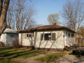 4452 E 20TH CT, LAKE STATION, IN 46405 