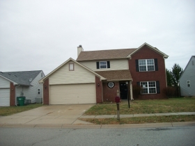 506 PINE RIDGE DR E, WESTFIELD, IN 46074 