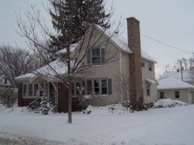 555 MARKET ST W, NAPPANEE, IN 46550 