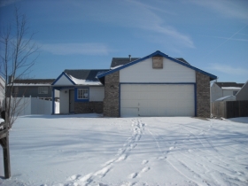 607 WOODS CROSSING, INDIANAPOLIS, IN 46239 