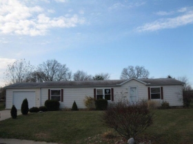 609 MEADOWBROOK LAN, LAGRANGE, IN 46761 