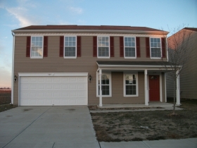 628 CLASSIC LANE, GREENWOOD, IN 46143 