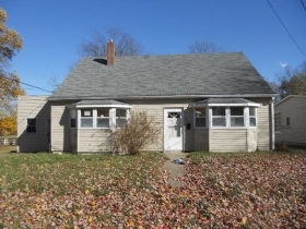 807 N WALNUT STREET, VEEDERSBURG, IN 47987 