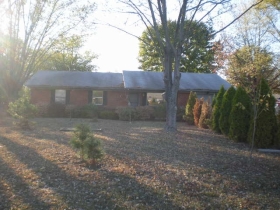 8118 MAPLE DRIVE, MOORESVILLE, IN 46158 