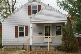 85 BILLUPS DR, LAWRENCEBURG, IN 47025 