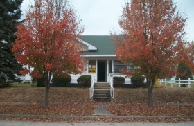 940 VINCENNES ST E, LINTON, IN 47441 