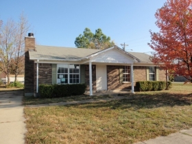 444 MAJESTIC BLVD, LOUISVILLE, KY 40229 